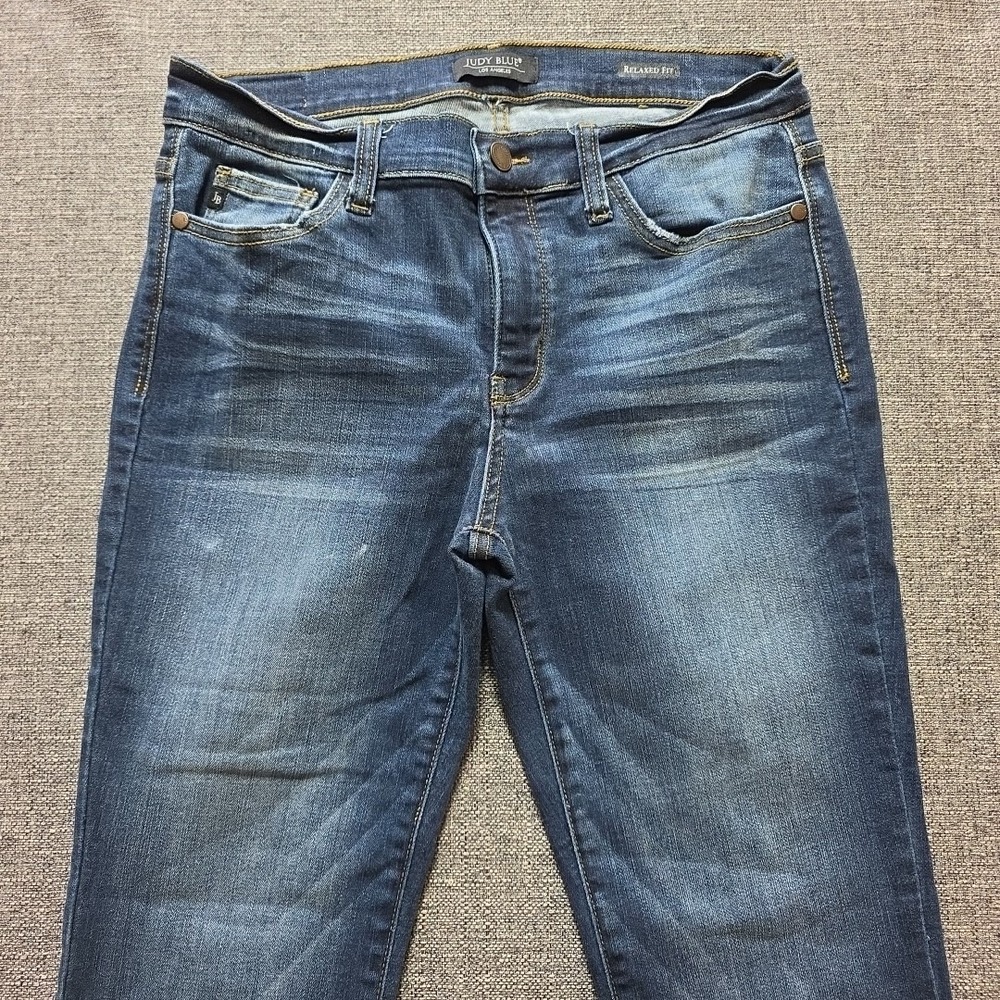 Judy Blue Jeans Women's 11/30 Blue Relaxed Fit Whiskered Stretch Denim JB82102DK